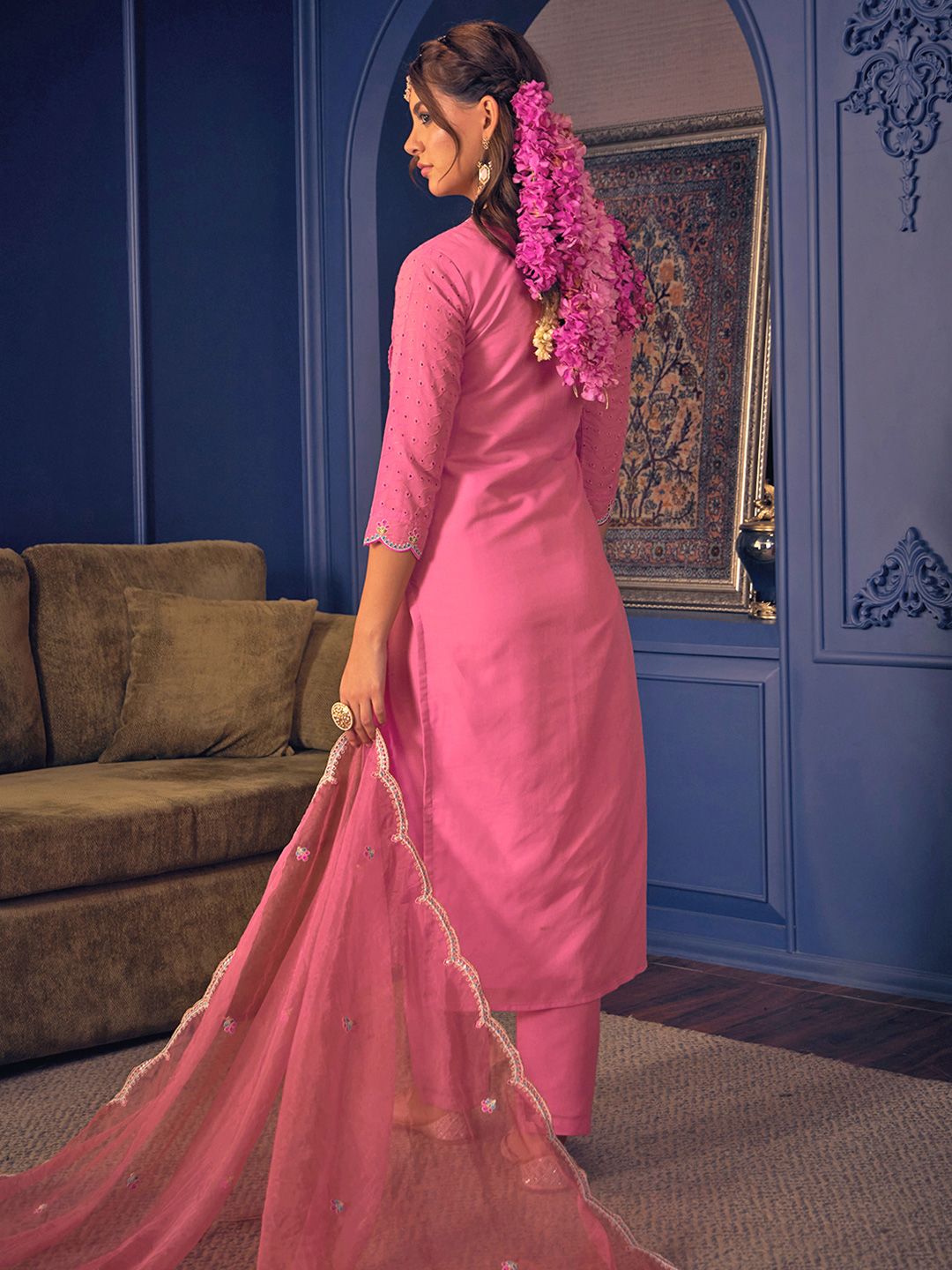 Dhiyona CH Women Floral Embroidered Sequinned Kurta with Trousers & Dupatta