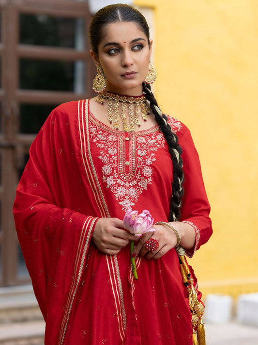 Dhiyona CH Floral Embroidered Thread Work Straight Kurta With Trousers & Dupatta