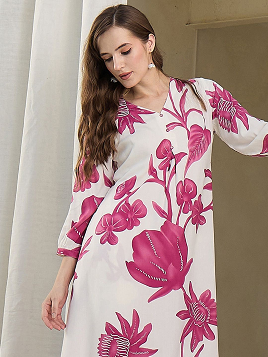 Dhiyona IE Women Floral Printed Regular A-Line Kurta with Trousers