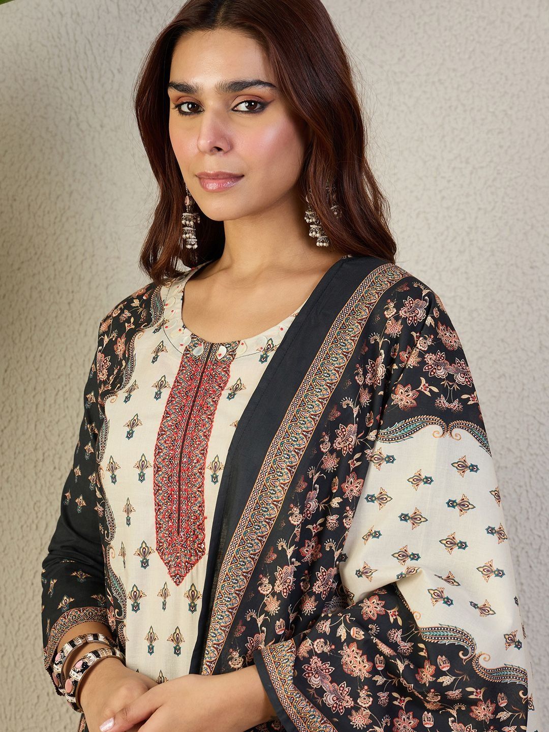 Ethnic Motifs Printed Round Neck Pure Cotton Kurta With Trousers & Dupatta