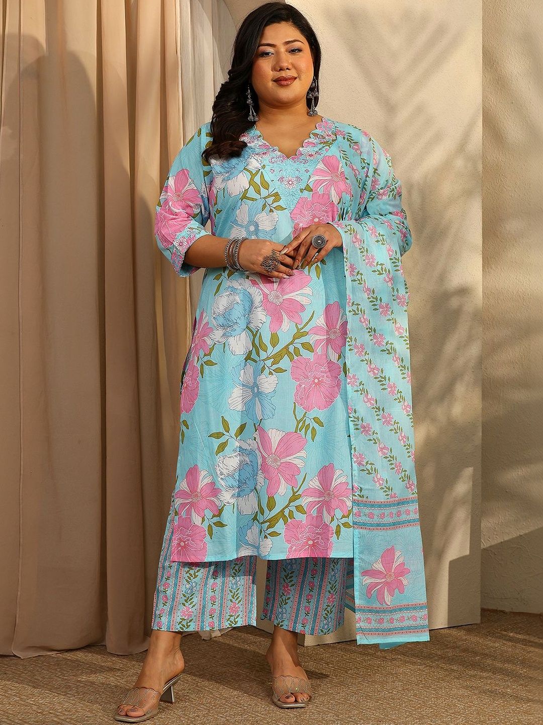 Dhiyona Women's Plus Size Floral Printed Kurta with Trousers & With Dupatta