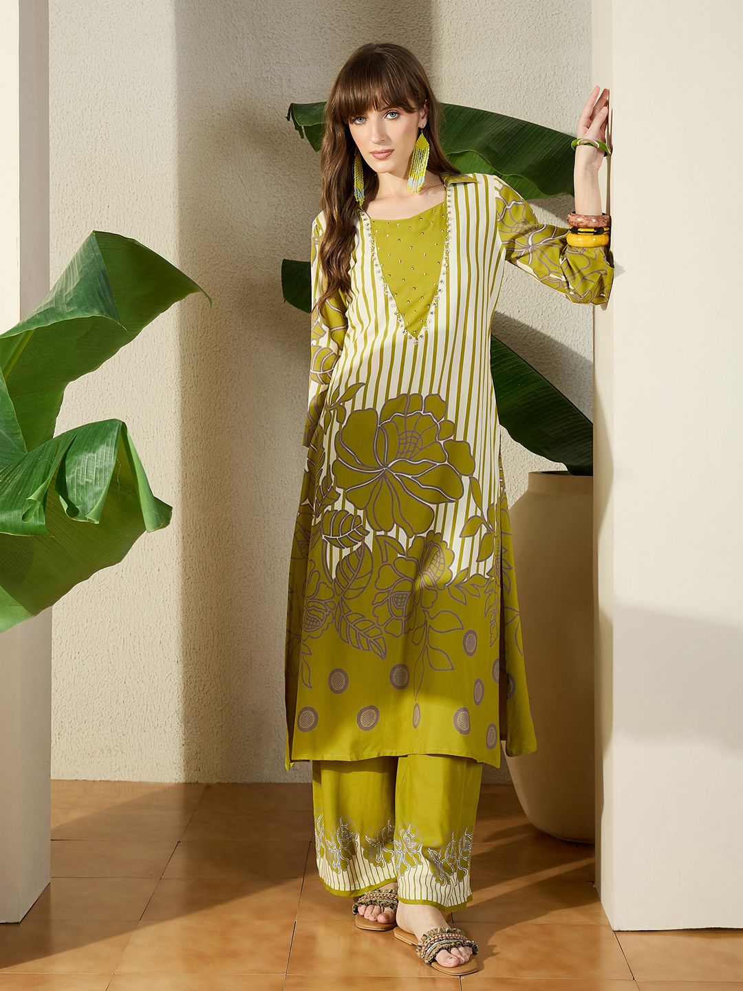 Women Viscose Rayon Printed A-Line Kurta Set