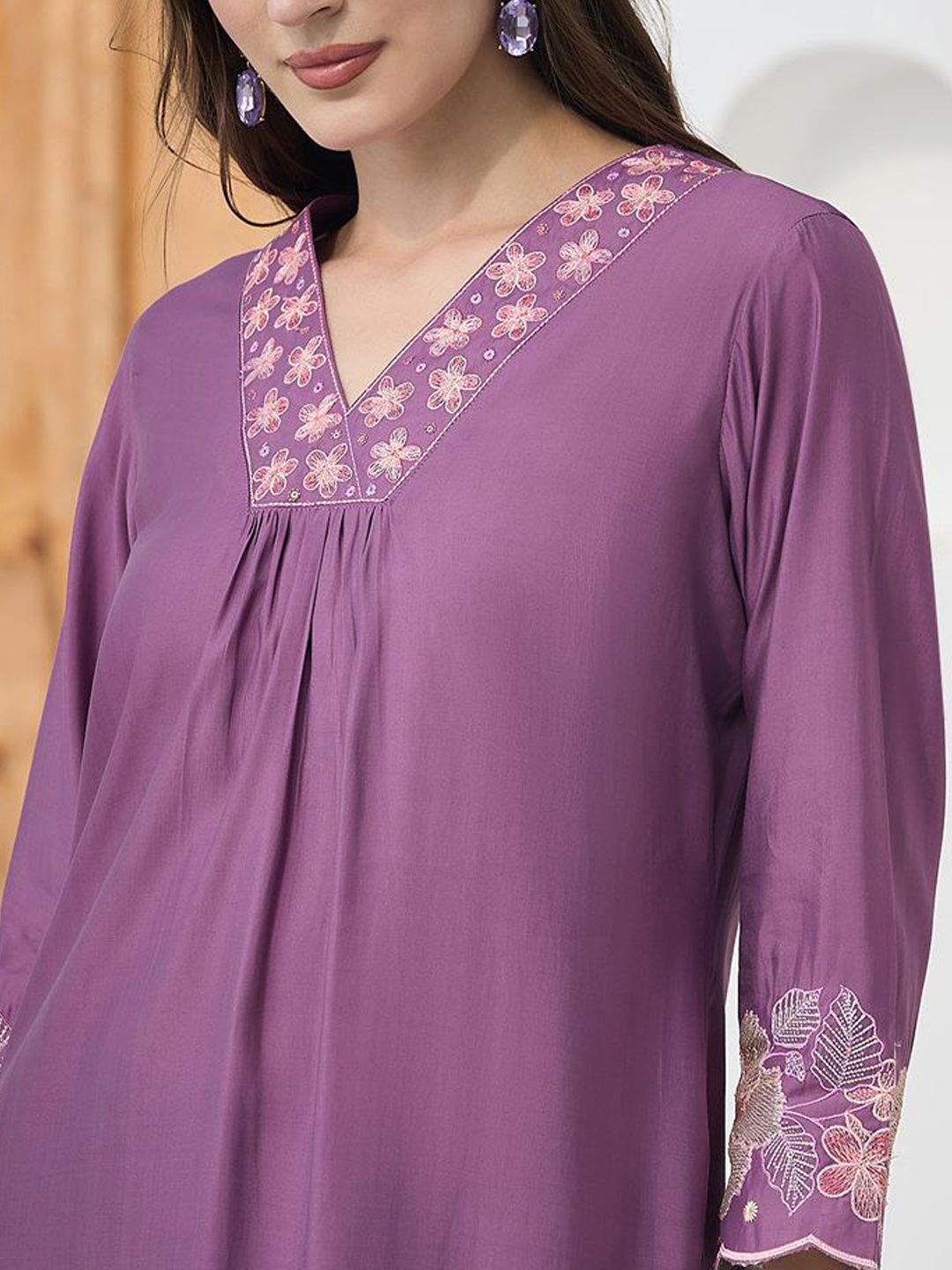 Dhiyona IE Embroidered V-Neck Top With Trousers Co-Ords