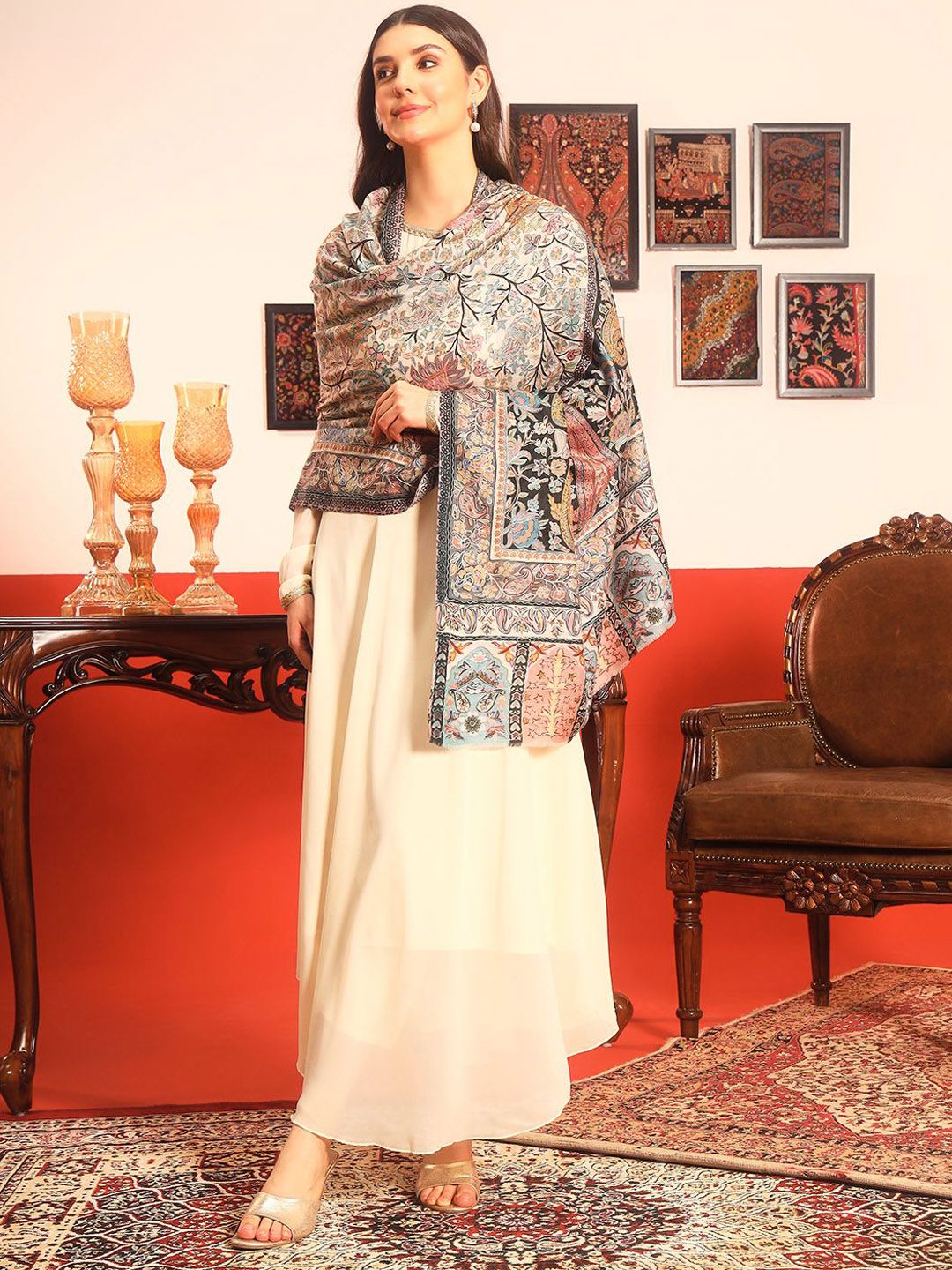 Dhiyona PA Guldasta Fine Wool Kalamkari Paisley Embroidered Shawl