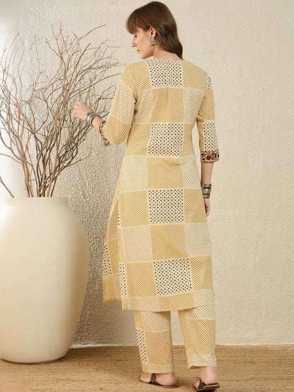 Printed V-Neck Pure Cotton Kurta With Trouser