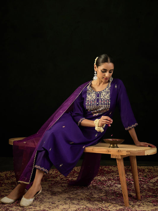 Dhiyona IE Round Neck Ethnic Motifs Embroidered Sequinned Kurta with Trouser & Dupatta