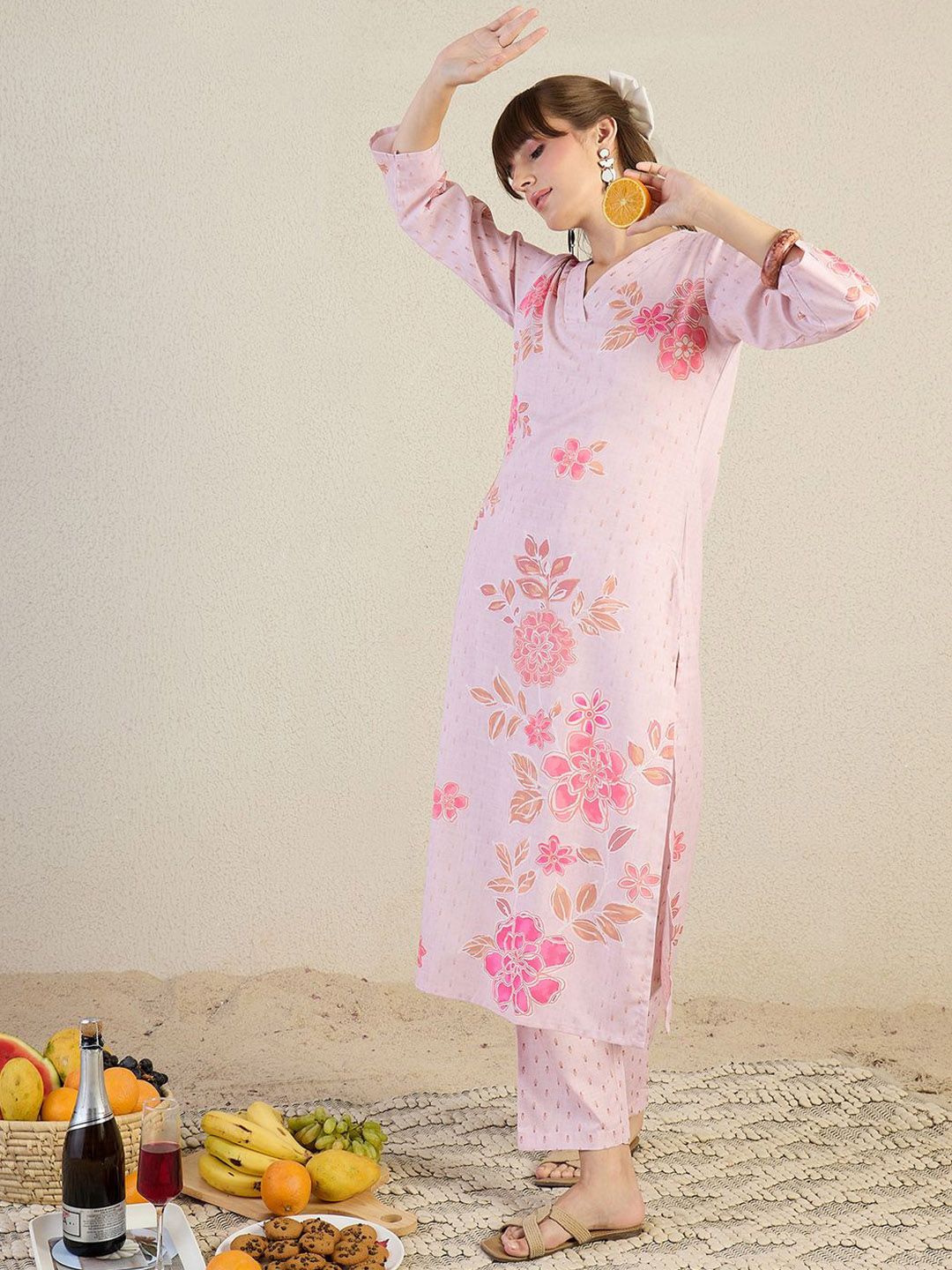 Dhiyona IE Printed V-Neck Top With Trousers Co-Ords