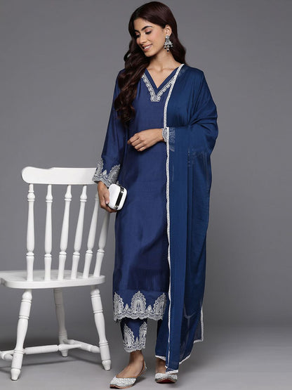 Dhiyona VA Women'sEthnic Thread Embroidered Kurta & Trousers With Dupatta