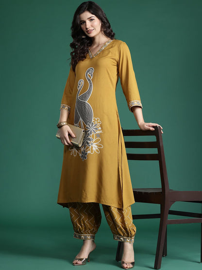 Dhiyona IE Quirky Printed Beads & Stones Kurta with Salwar