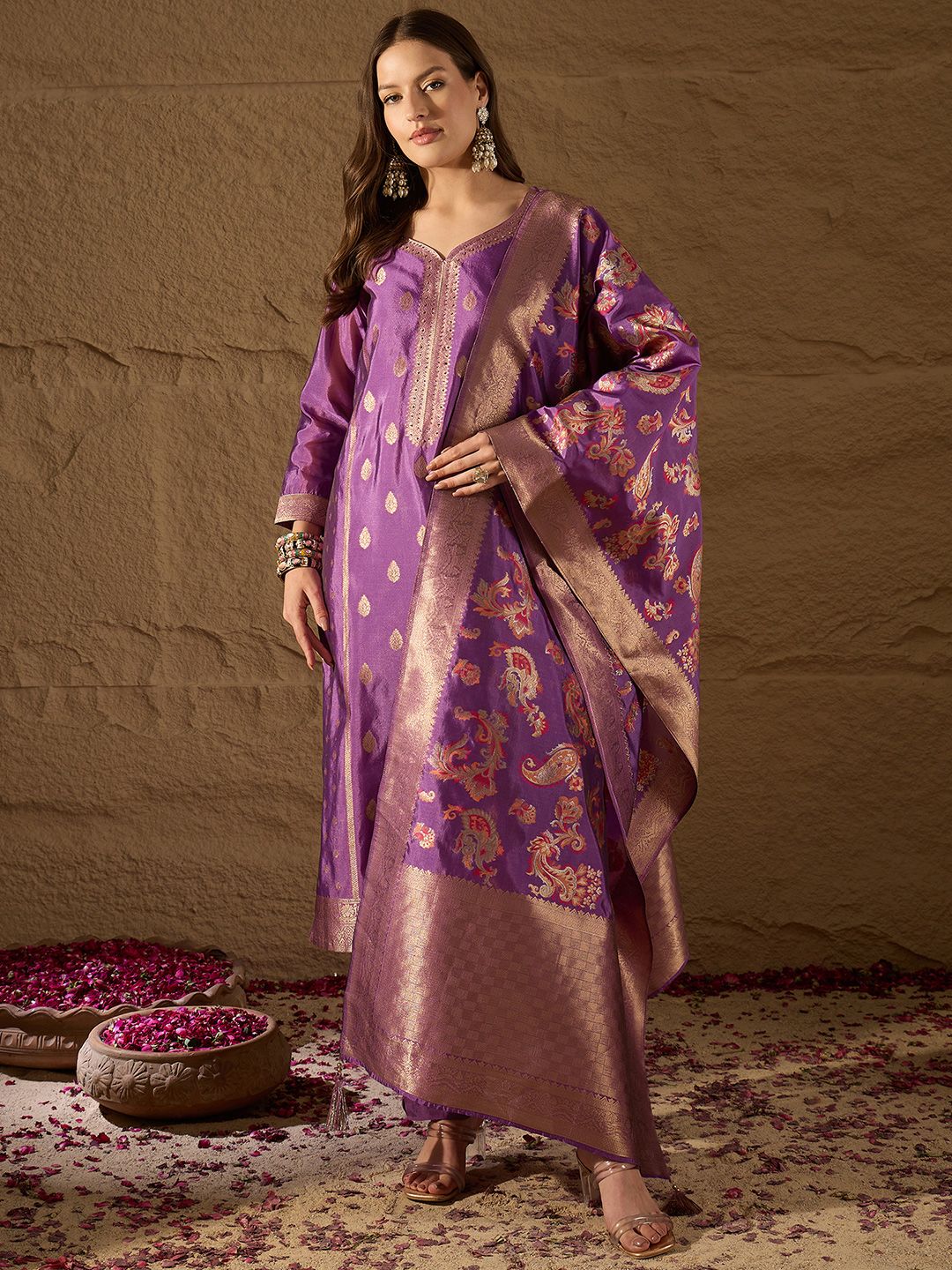 Dhiyona PD Women Woven Design Sweetheart Neck Straight Kurta With Trouser And Dupatta