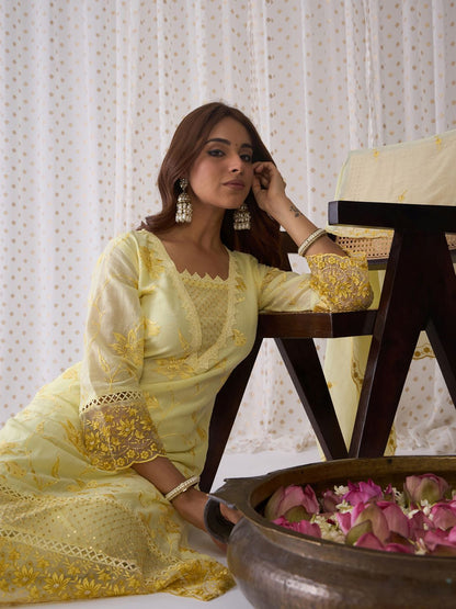 Dhiyona IE Floral Embroidered V-Neck Thread Work Pure Cotton Kurta with Trousers & Dupatta