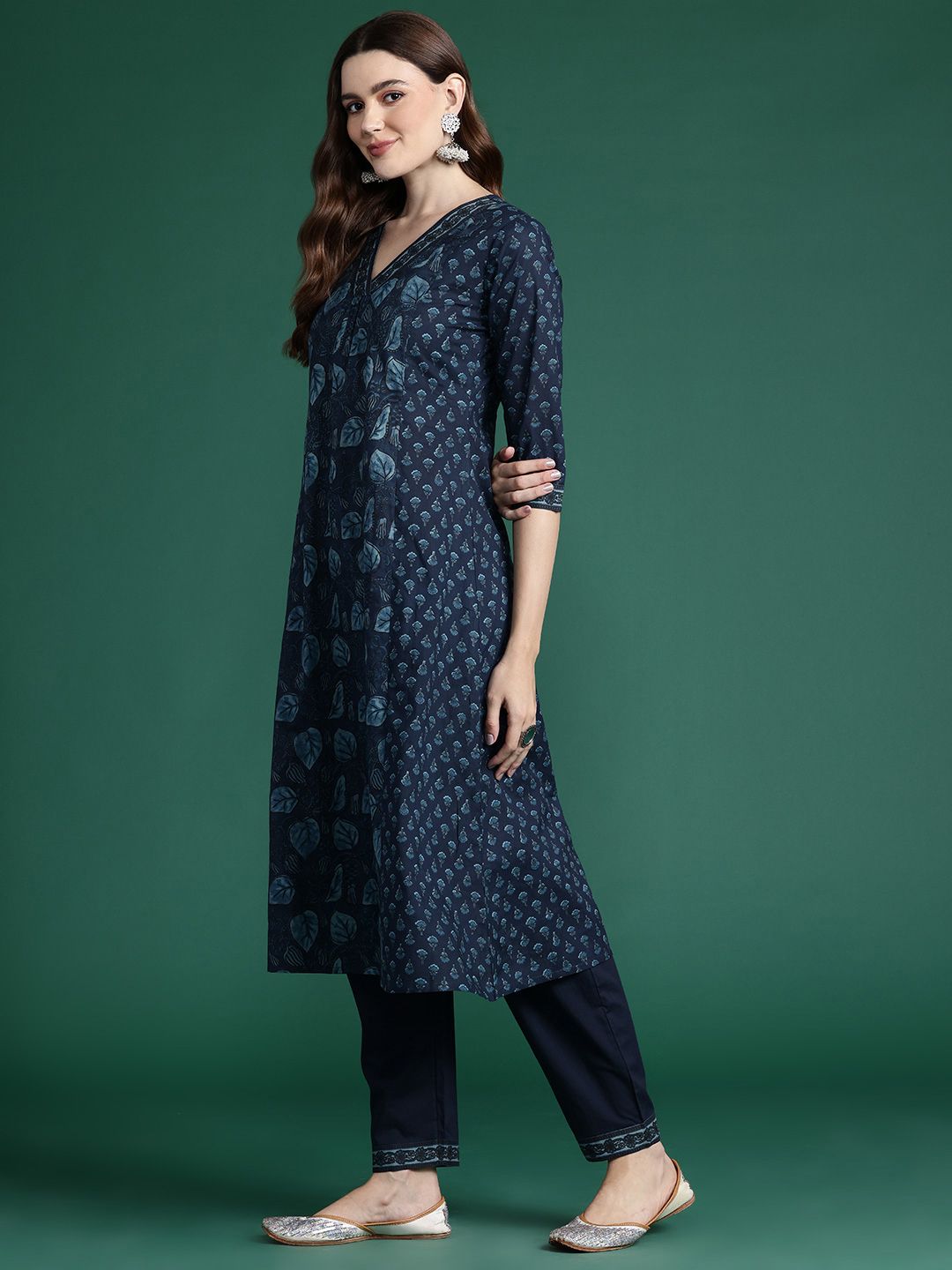 Dhiyona IE Floral Printed Panelled Pure Cotton Kurta with Trousers & With Dupatta