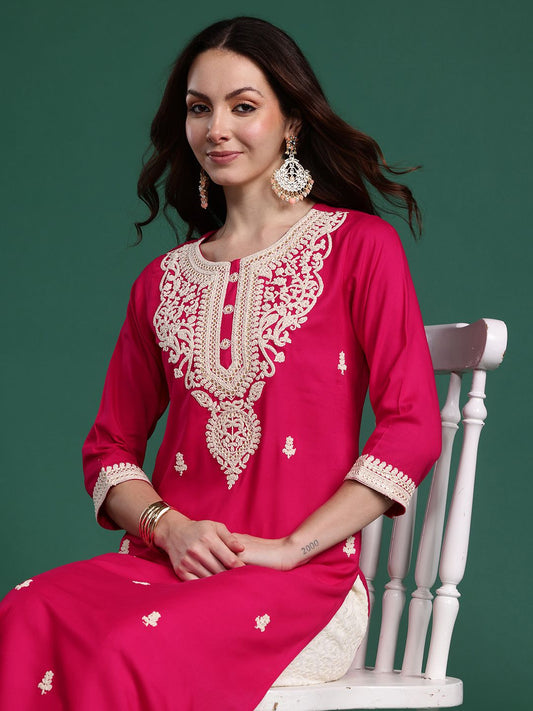 Dhiyona IE Women Floral Embroidered Thread Work Kurta