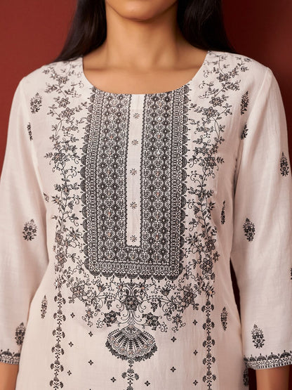 Dhiyona IE Women Ethnic Motifs Woven Design Kurta with Trousers & Dupatta