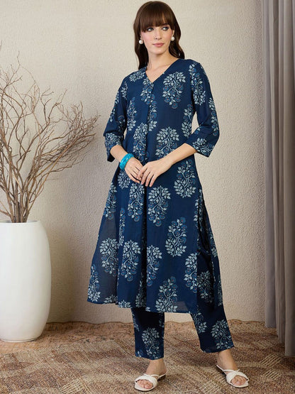 Floral Printed V-Neck A-Line Pure Cotton Kurta With Trousers