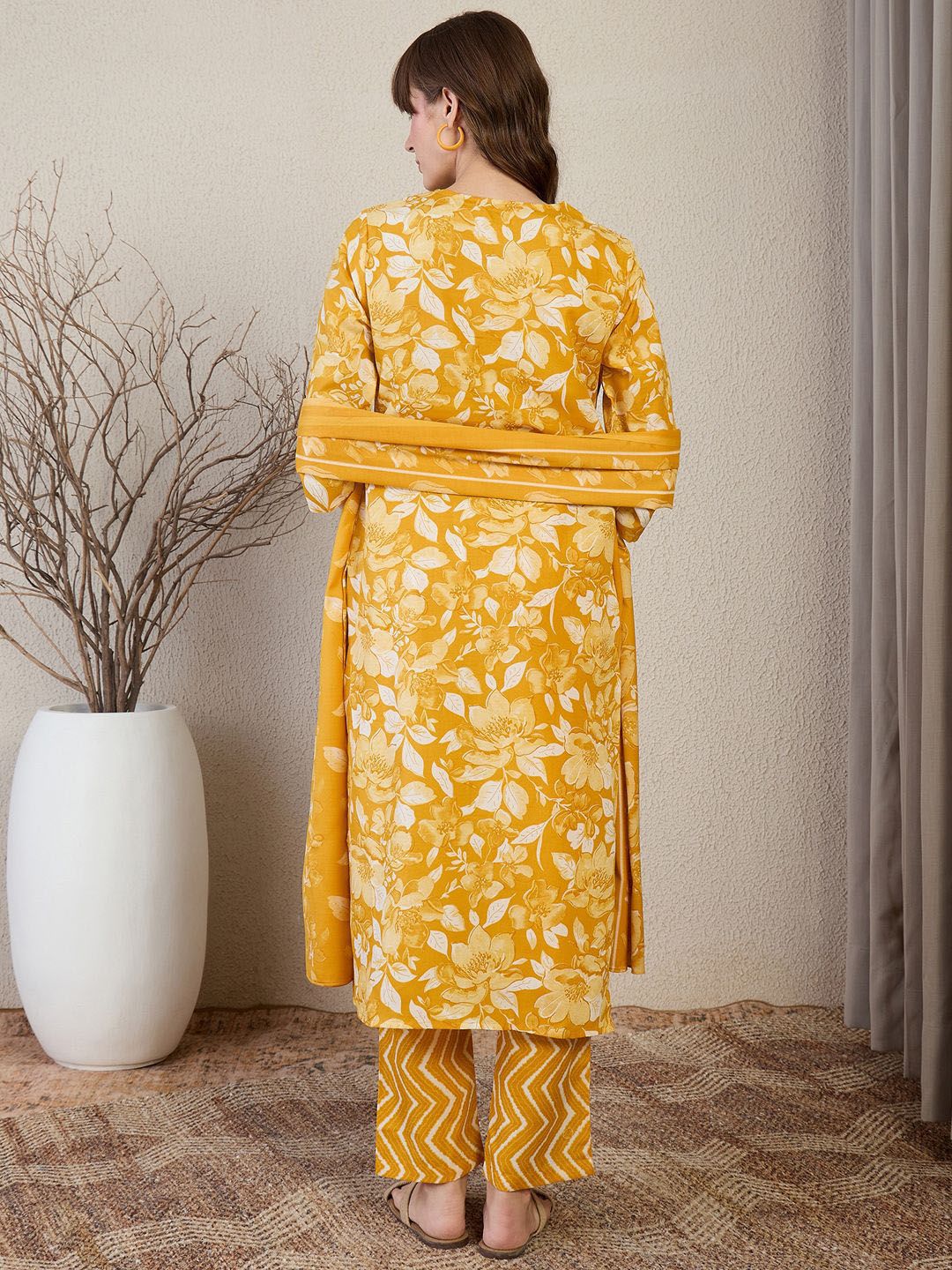 Dhiyona IE Floral Printed Thread Work Straight Kurta With Trouser & Dupatta
