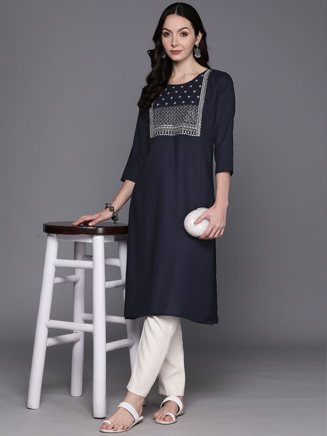 Dhiyona IE Floral Embroidered Sequins Straight Kurtas