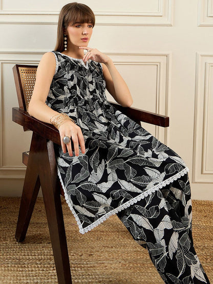 Women Floral Printed Regular Pure Cotton Kurta with Trousers