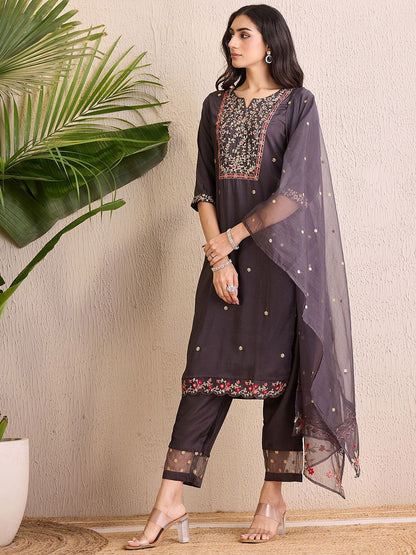 Dhiyona IE Floral Embroidered Notch Neck Straight Kurta With Trousers & Dupatta