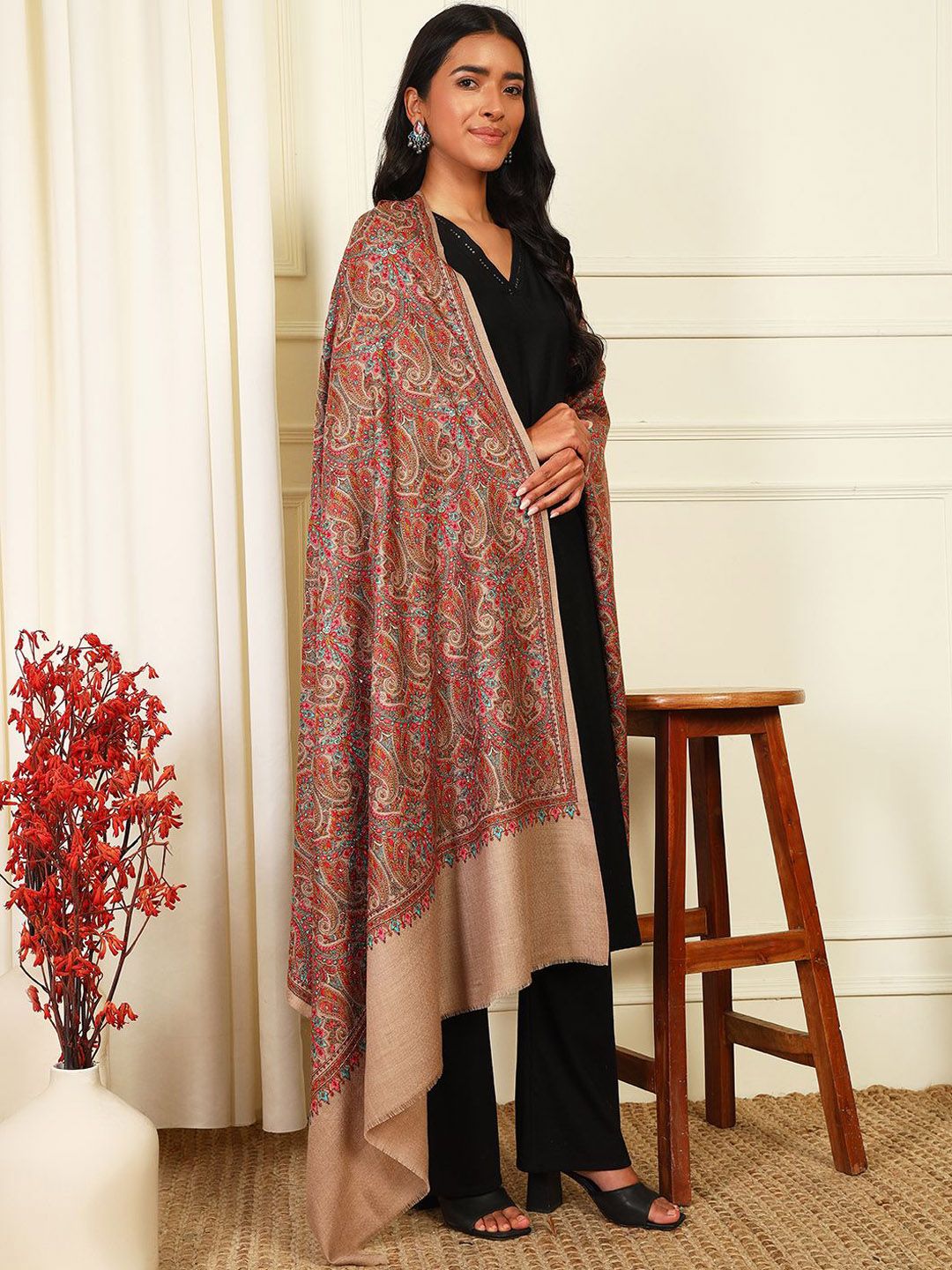 Dhiyona PA Paisley Embroidered Woollen Silk Shawl