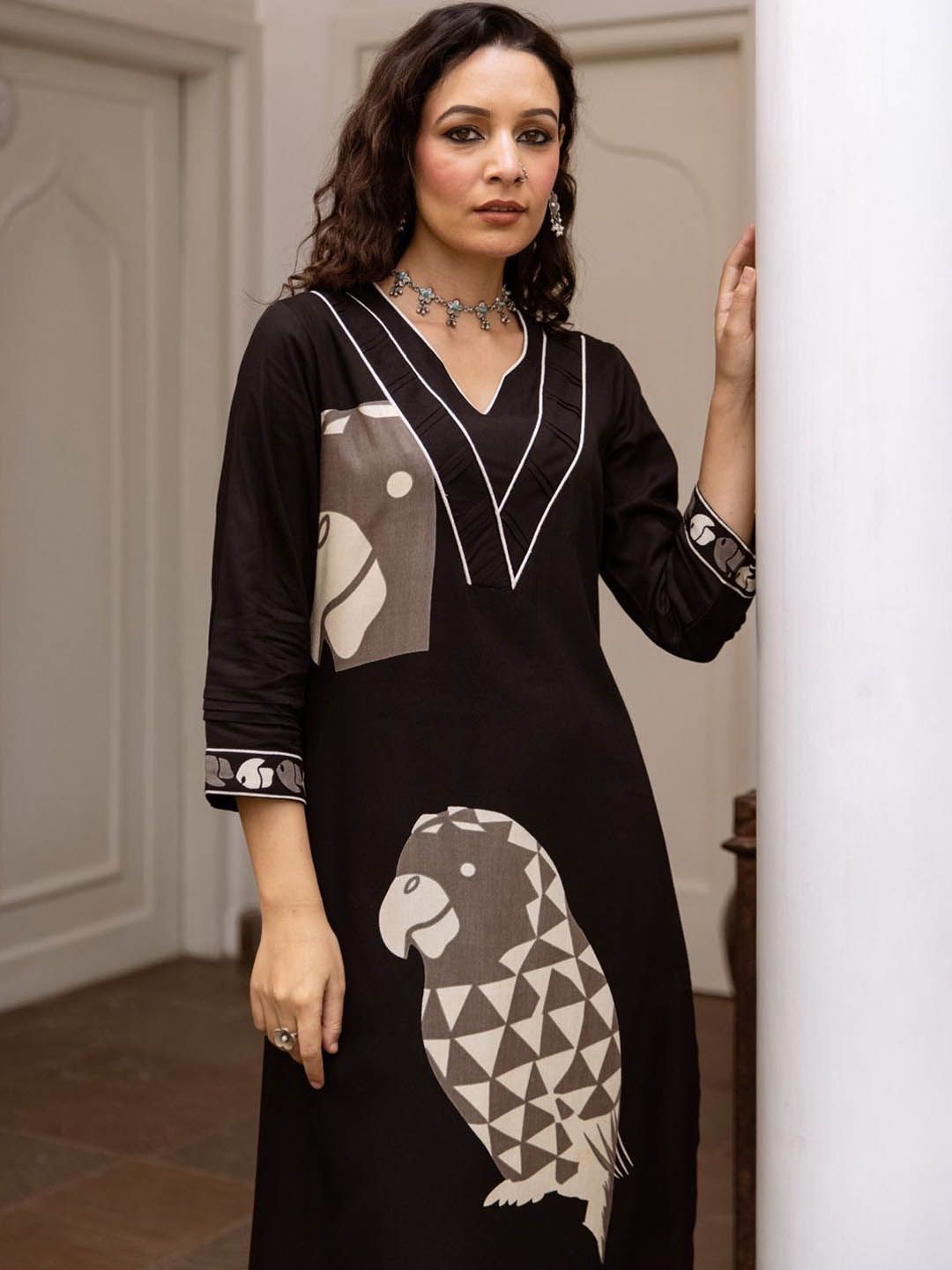 Dhiyona IE Quirky Printed Straight Kurta With Trousers
