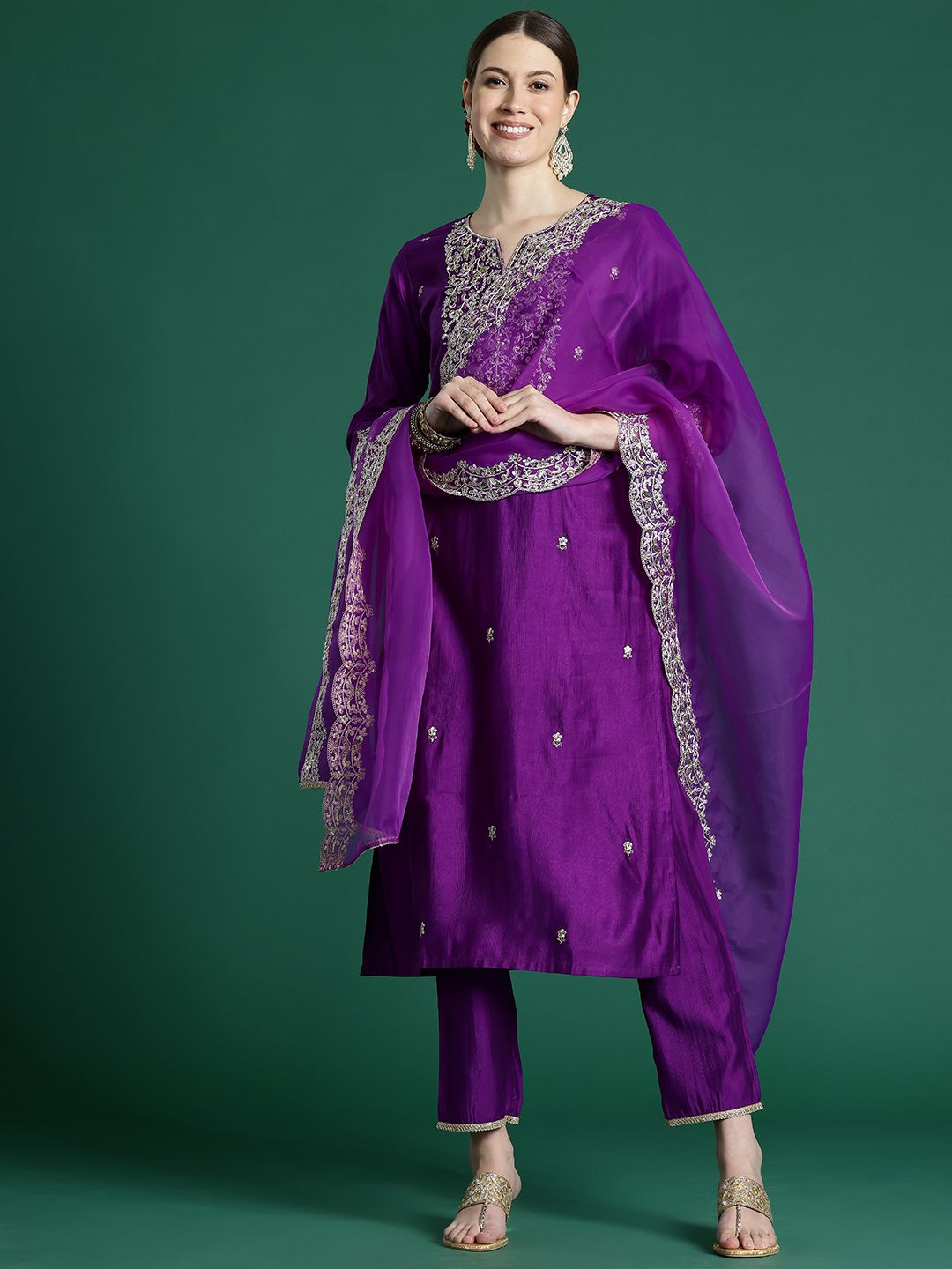 Dhiyona IE Floral Embroidered Sequinned Liva Kurta with Trousers & With Dupatta