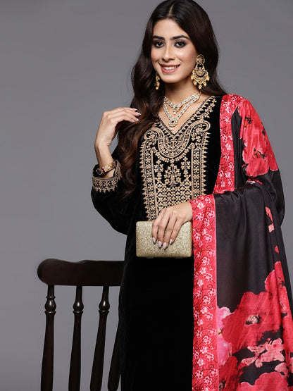 Dhiyona IE Women Ethnic Motifs Yoke Design Regular Velvet Kurta with Trousers & Dupatta
