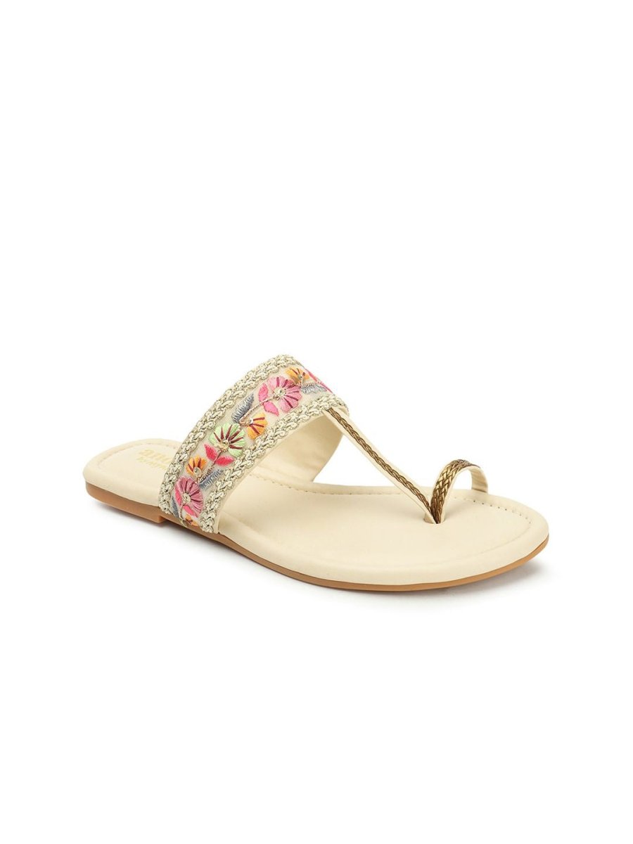 Dhiyona AK Embellished One Toe Flats