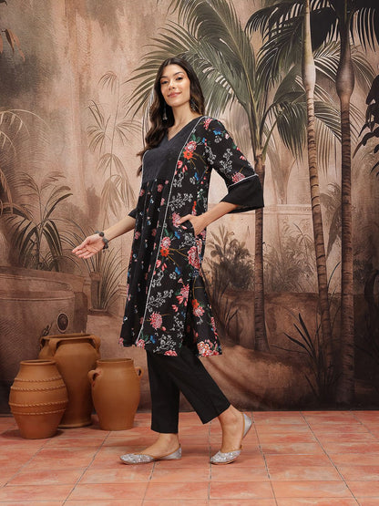 Dhiyona SN Women's Floral Print Pleated Schiffli Detail Cotton Kurta with Trousers