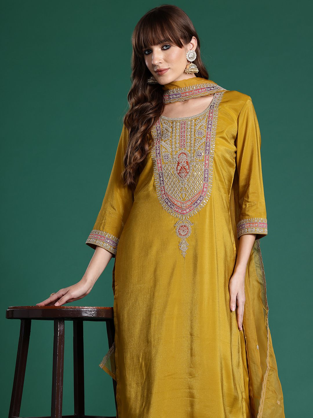 Dhiyona IE Ethnic Motifs Embroidered Sequinned Kurta with Trousers & With Dupatta