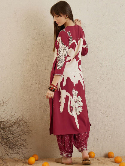 Dhiyona IE Floral Printed V-Neck Sequinned A-Line Kurta with Salwar