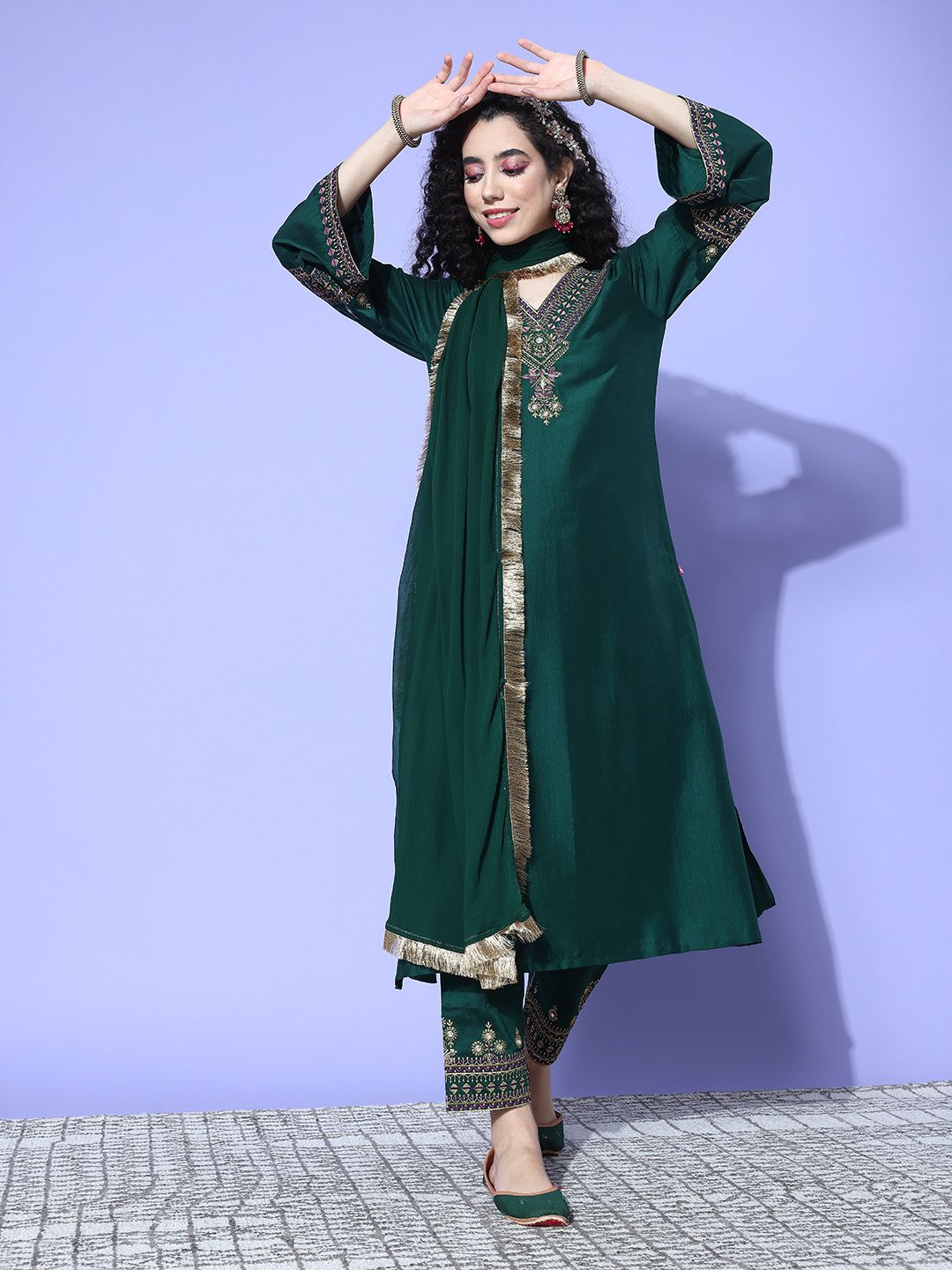 Dhiyona VA Women'sGreen Zari Embroidered Flared Sleeves Kurta with Trouser & Dupatta