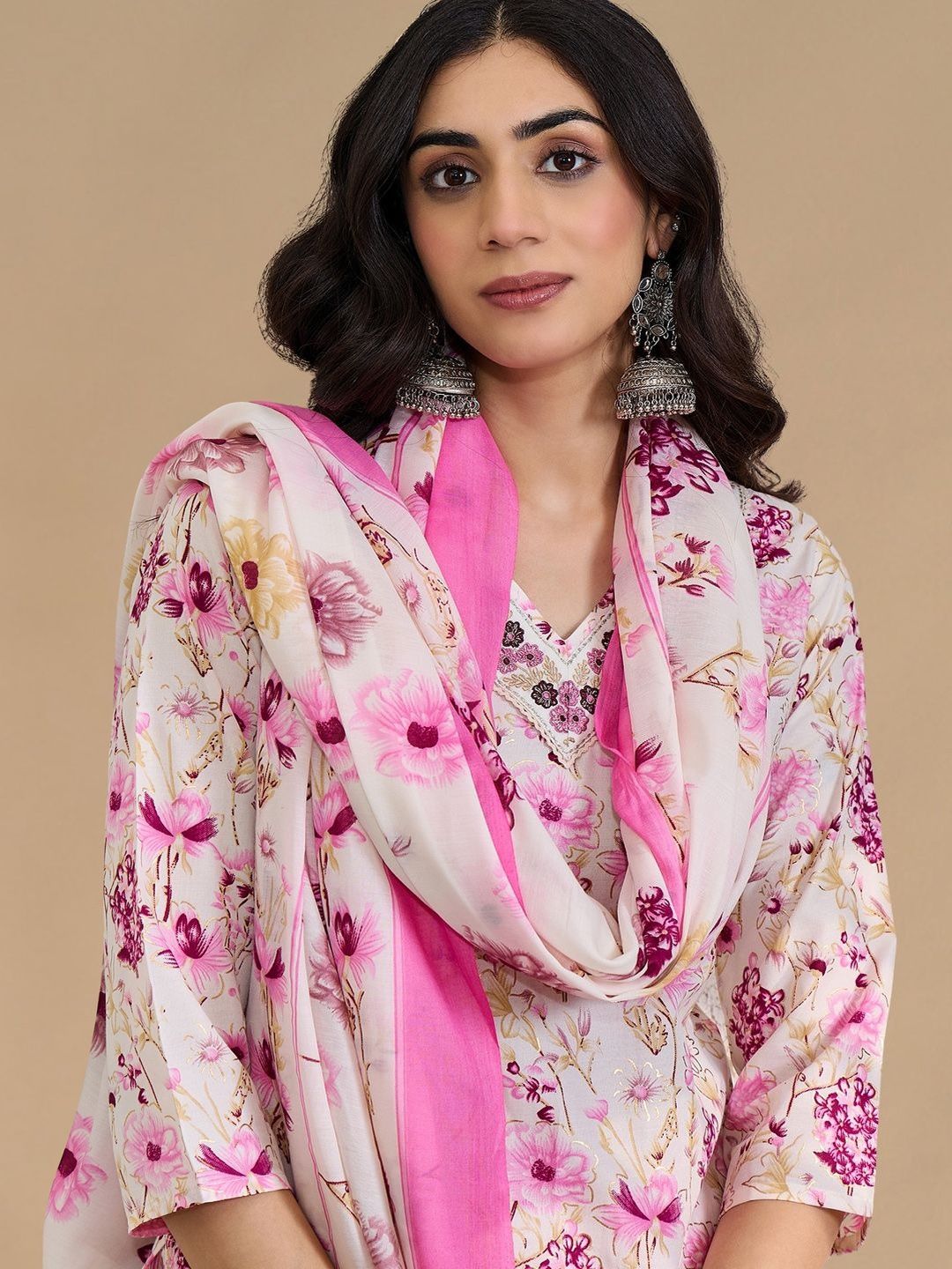 Dhiyona IE Women Floral Printed Regular Thread Work Pure Cotton Kurta with Trousers & With Dupatta