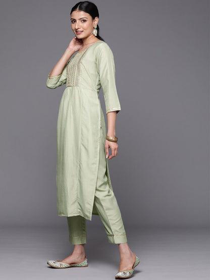 Dhiyona VA Women's Embroidered Sequinned Kurta with Trousers & With Dupatta