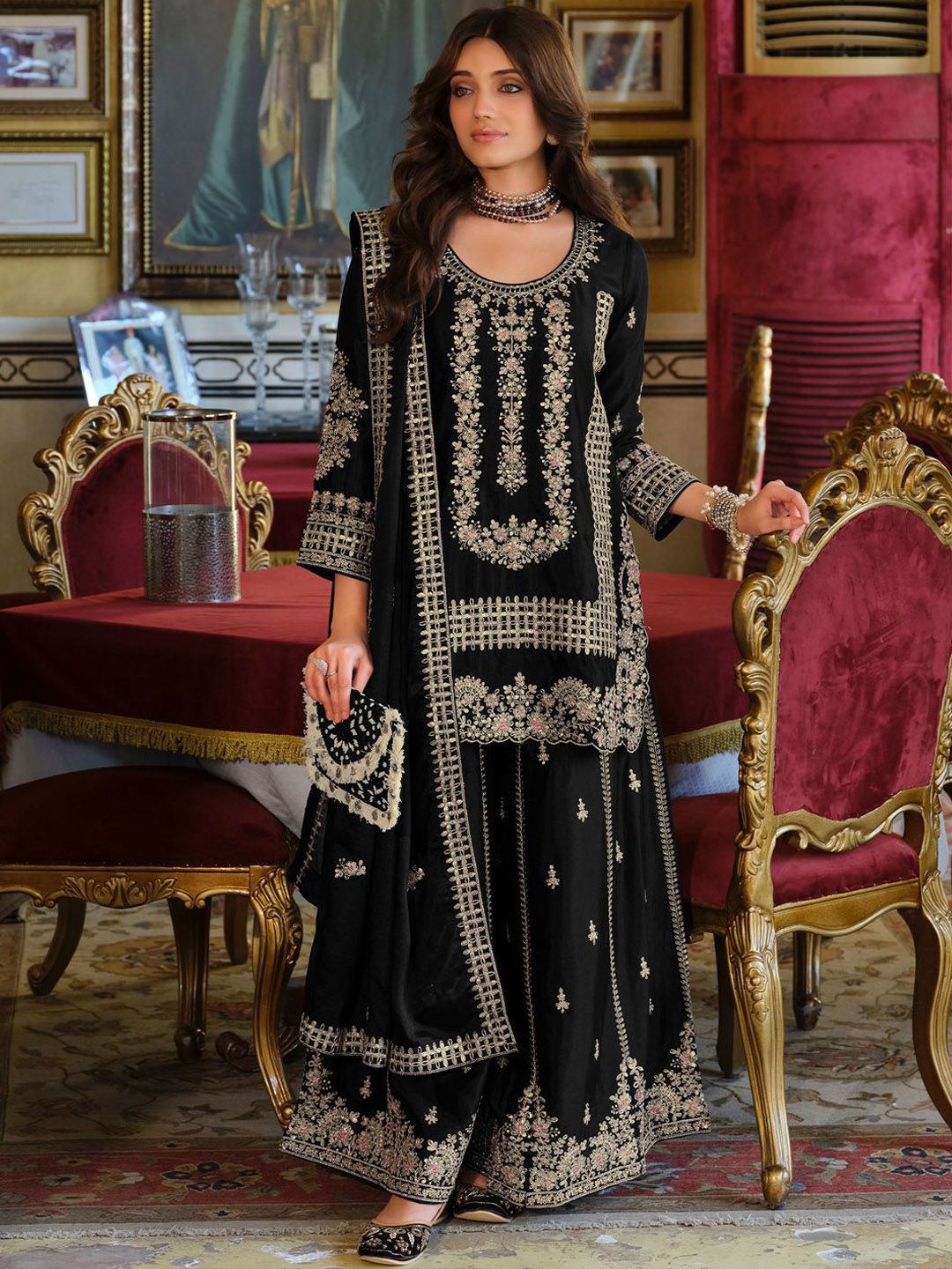 Floral Embroidered Round Neck Chinon Zari Straight Kurta & Palazzos With Dupatta