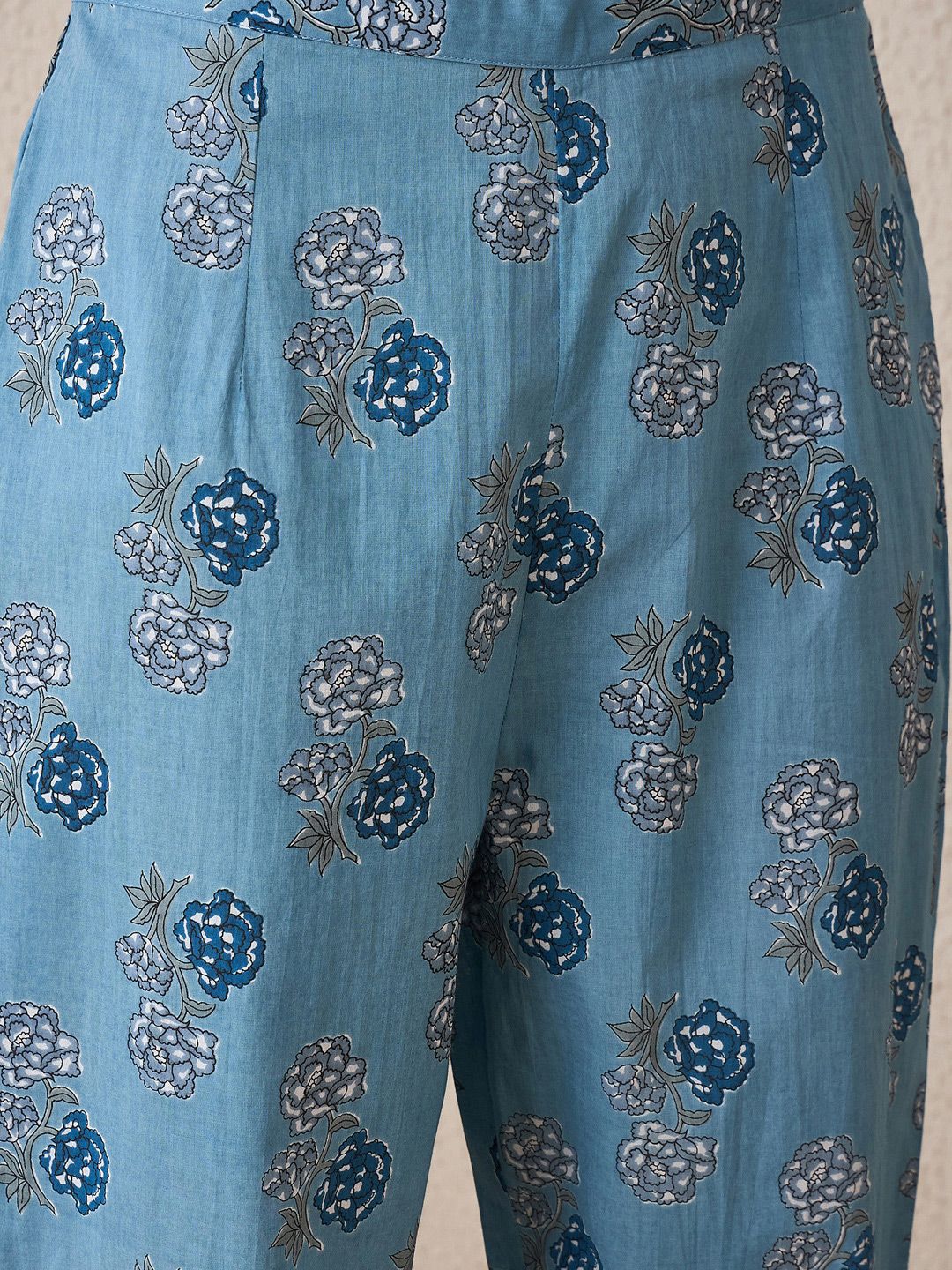 Dhiyona IE Floral Printed Pure Cotton V-Neck Straight Kurta With Trousers
