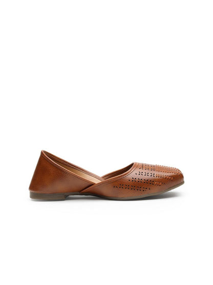 Dhiyona AK Women Ballerinas Flats