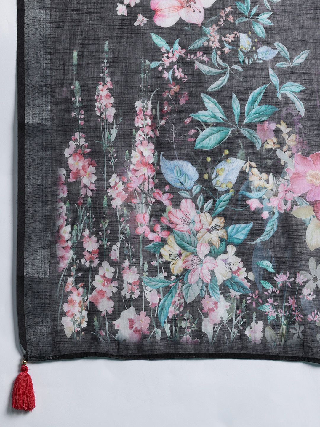 Floral Embroidered Thread Work Linen Kurta With Trousers & Dupatta