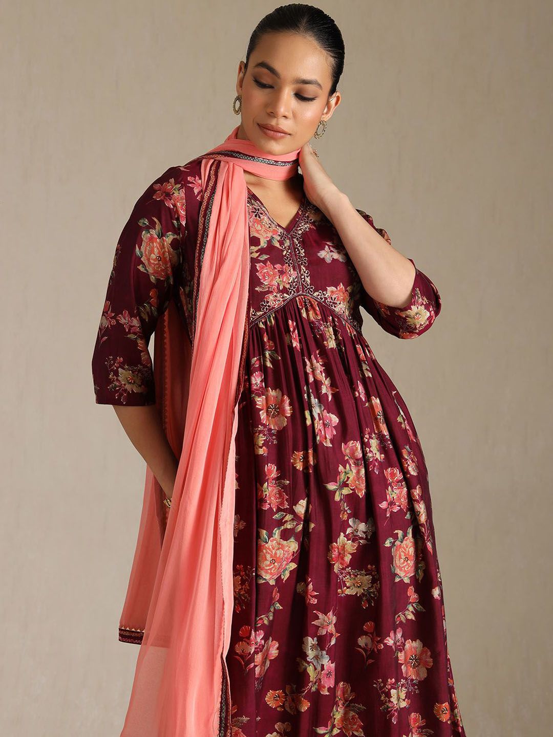Dhiyona SO Women's Women Printed Beads and Stones Kurta with Trousers & With Dupatta