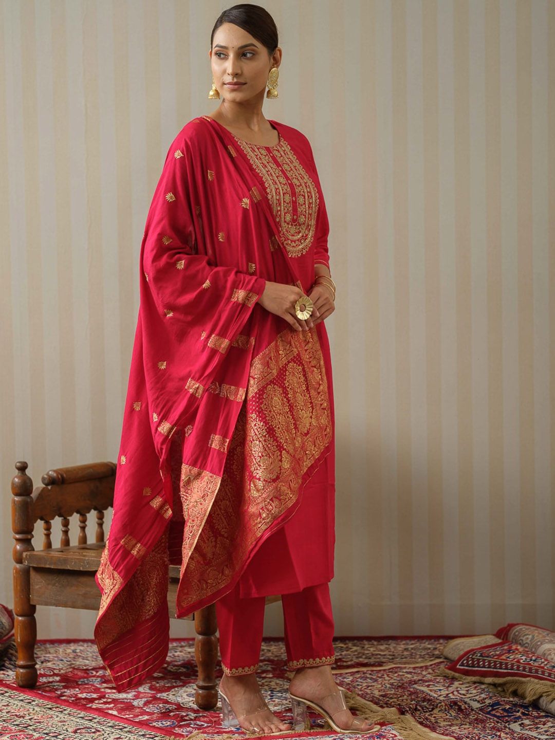 Dhiyona OD  Pink Ethnic Motifs Straight Kurta & Trousers With Dupatta
