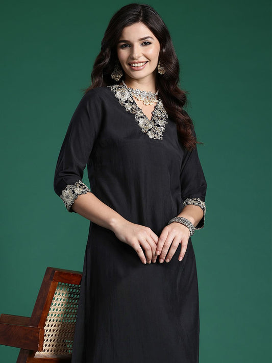 Dhiyona IE Women Floral Yoke Design Regular Pure Cotton Kurta with Trousers