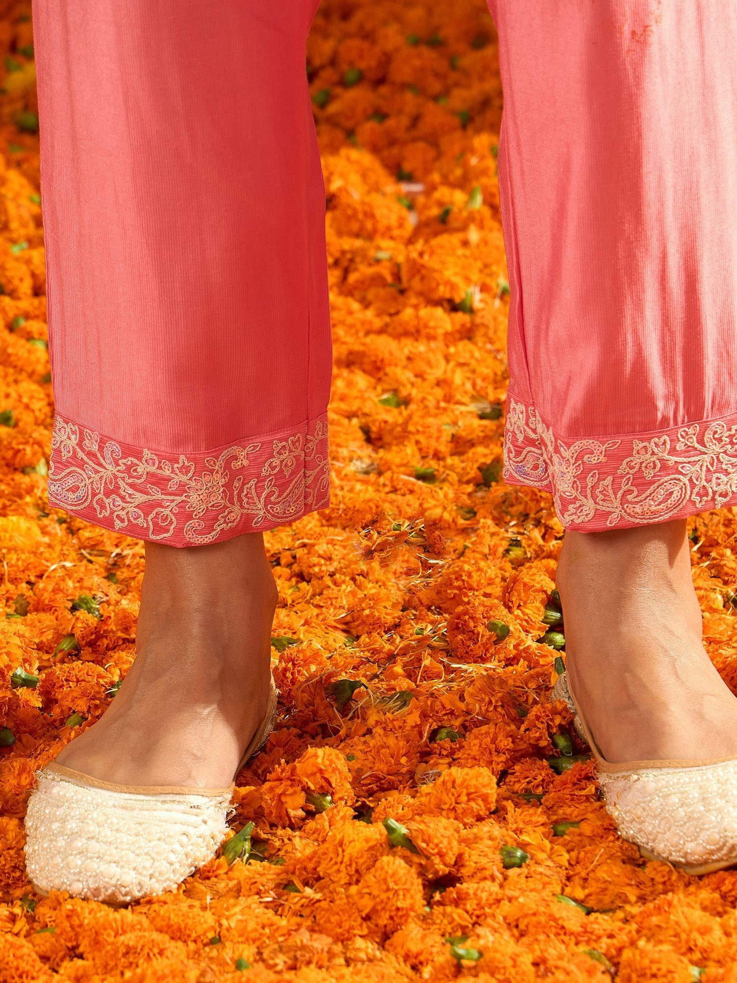 Floral Embroidered Liva V-Neck Straight Kurta With Trousers And Dupatta