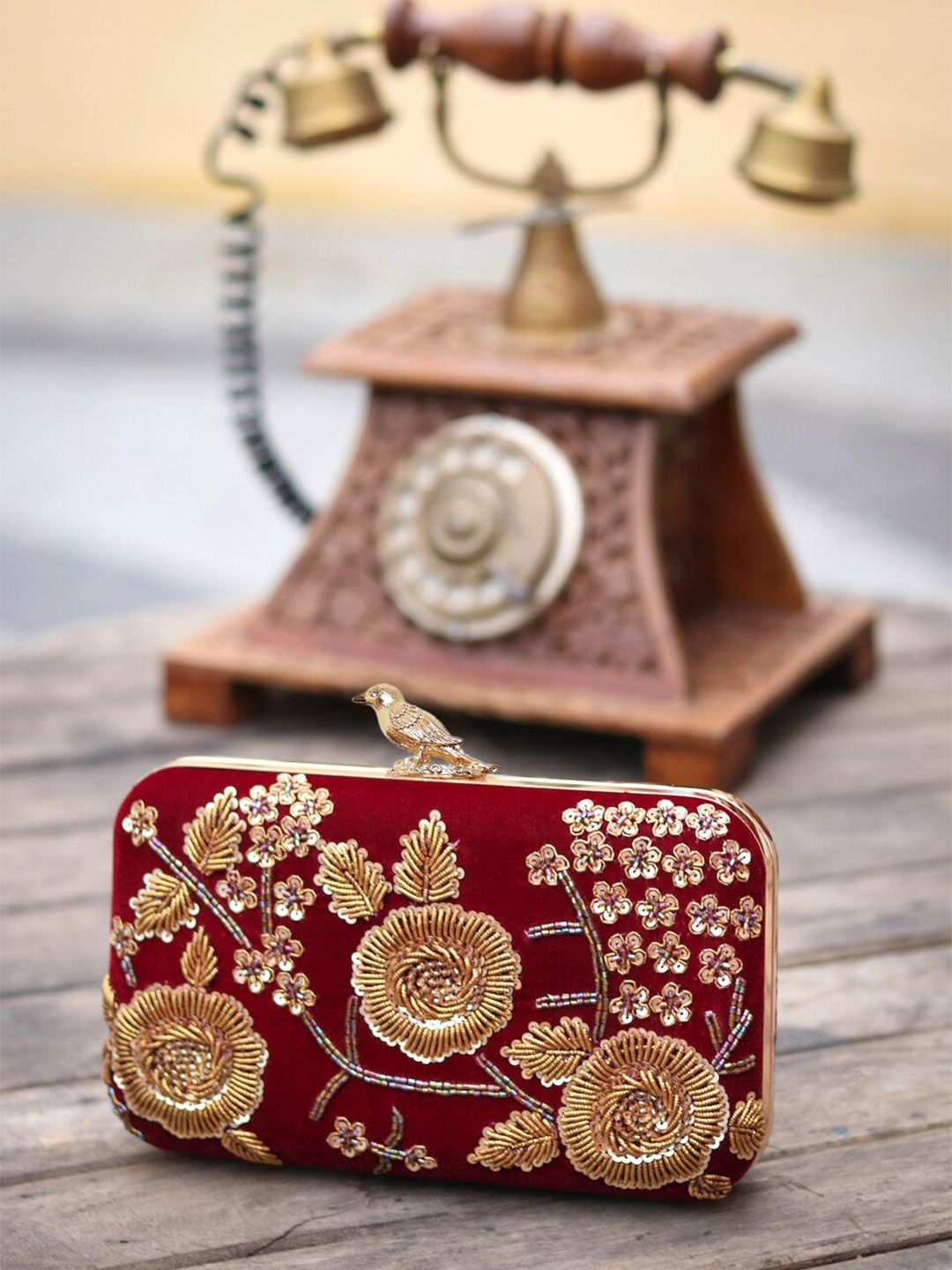 Dhiyona NR Maroon & Gold-Toned Embroidered Box Clutch