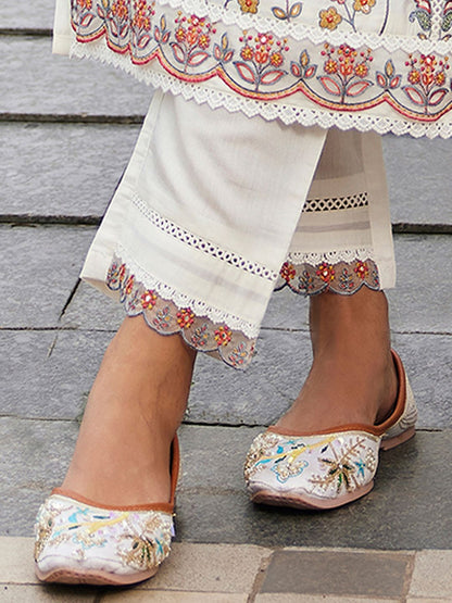 Dhiyona IE Women Ethnic Motifs Embroidered Regular Thread Work Kurta with Trousers & With Dupatta