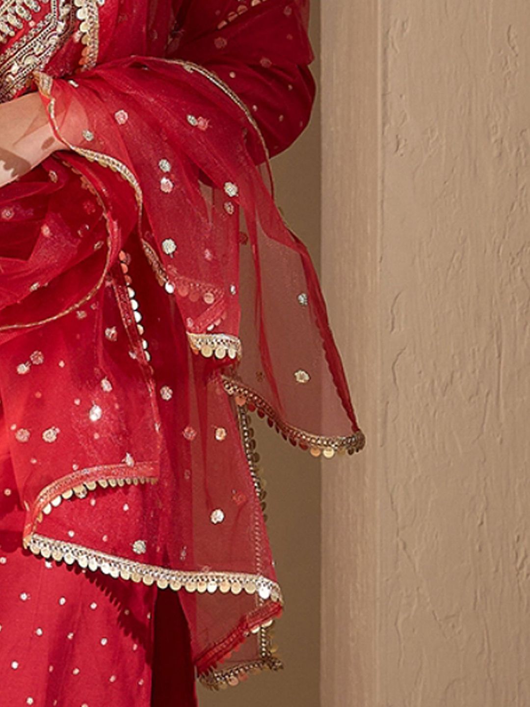 Dhiyona IE Women Embroidered Regular Kurta with Trousers & With Dupatta