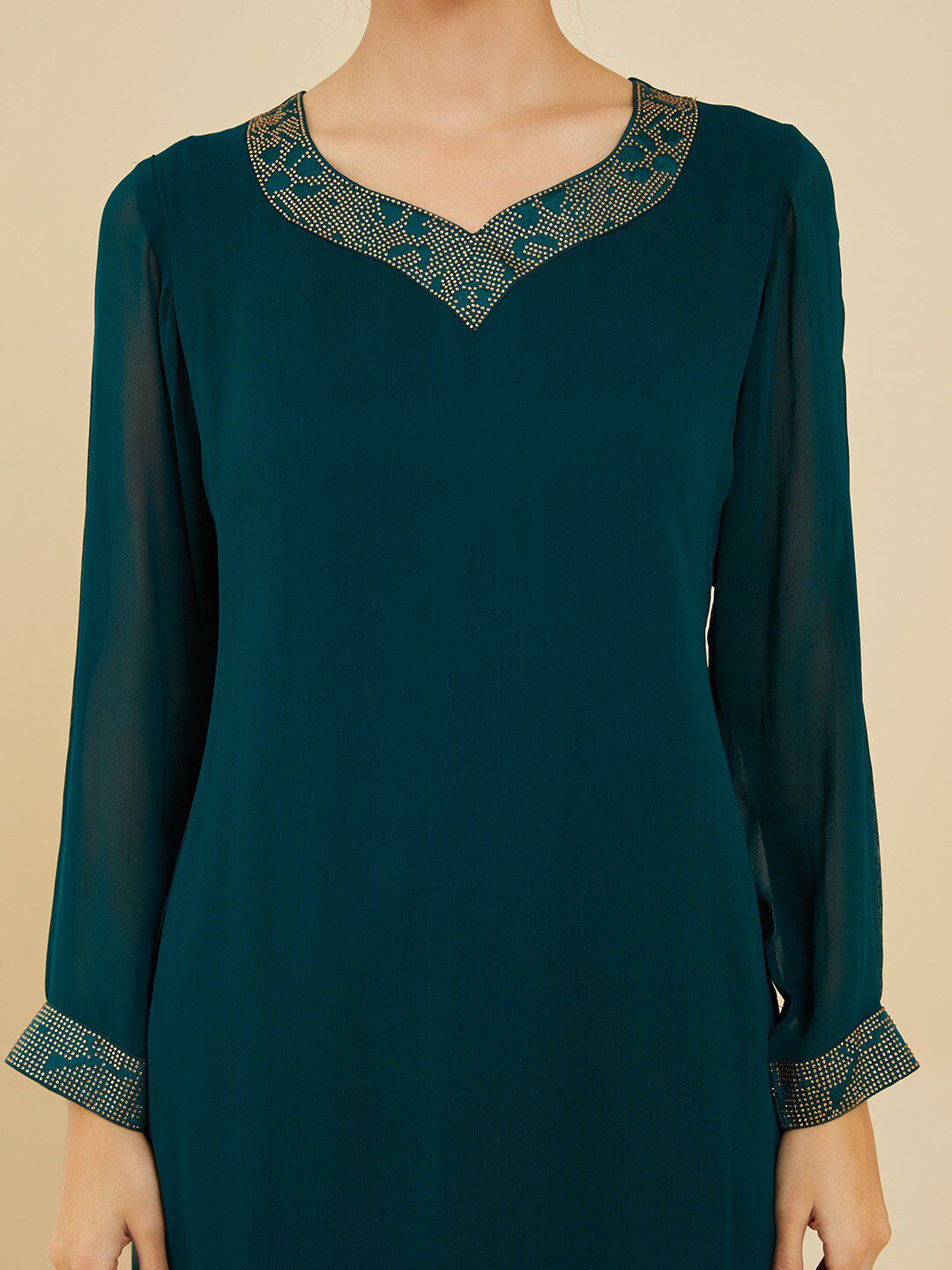 Dhiyona SO Women's Women Beads and Stones Silk Georgette Kurta with Trousers & Dupatta