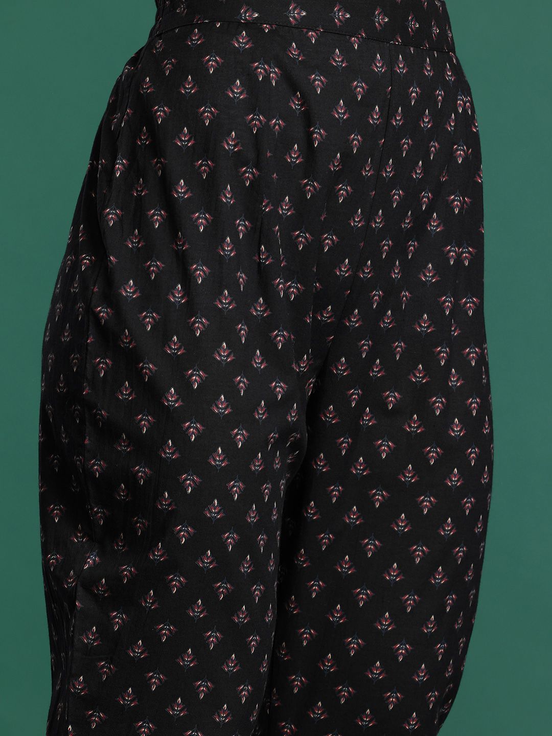 Ethnic Motifs Printed Angrakha Beads & Stones Pure Cotton Kurta Set