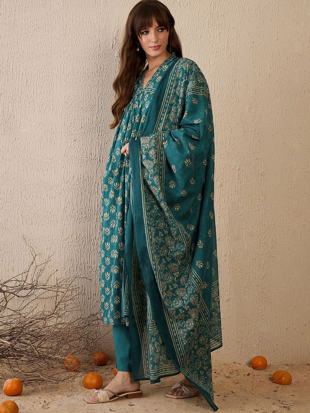 Women Floral Printed Empire Pure Cotton Kurta with Trousers & With Dupatta