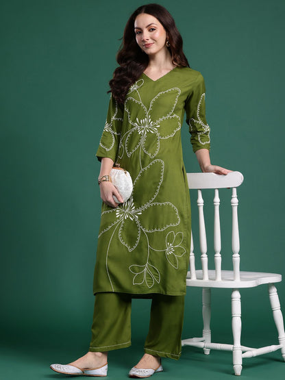 Dhiyona IE Women Floral Embroidered Thread Work Kurta with Palazzos