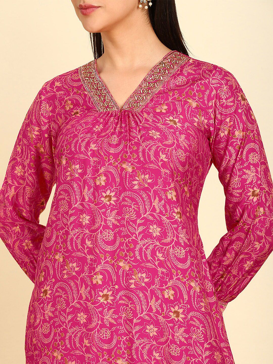 Dhiyona SO Women's Floral Printed Regular Sequinned Kurta with Palazzos